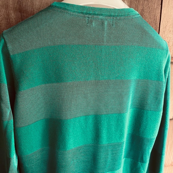 Bright Green Sweater with textured stripes in 💯 cotton with roll-up sleeves - Picture 8 of 9